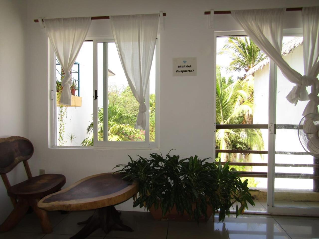 Brisamar Guesthouse Puerto Escondido  Exterior photo