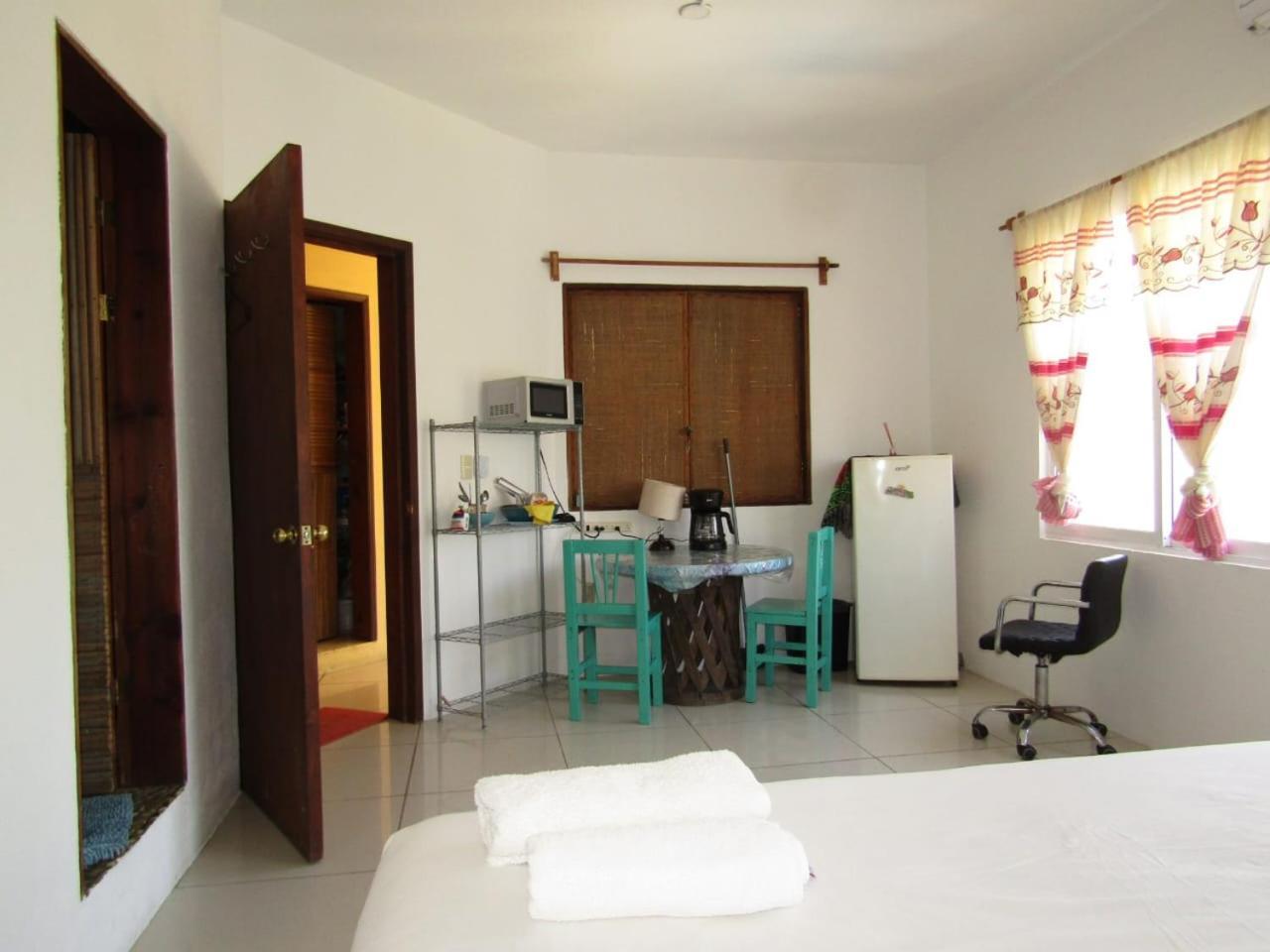 Brisamar Guesthouse Puerto Escondido  Exterior photo