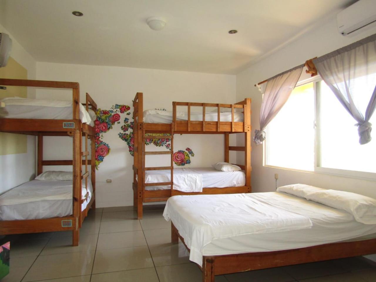 Brisamar Guesthouse Puerto Escondido  Exterior photo